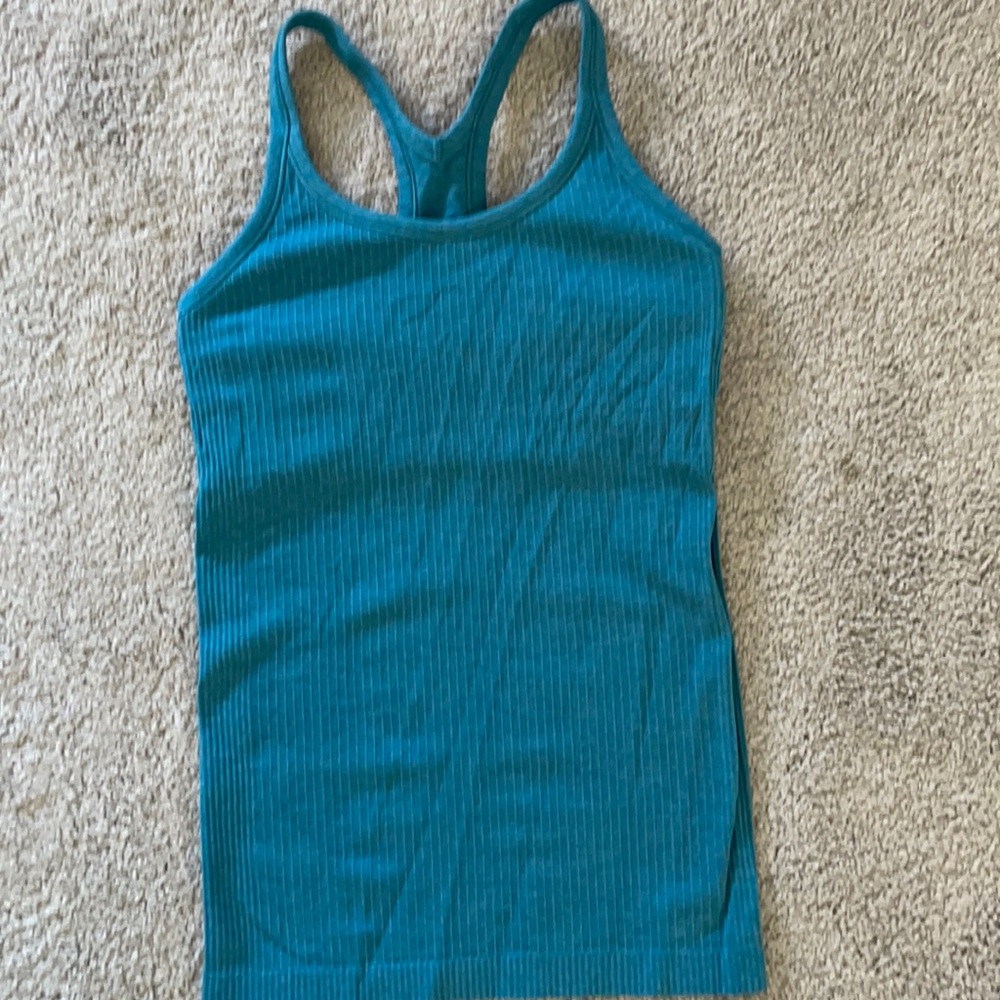 Lulu tank top with built in bra